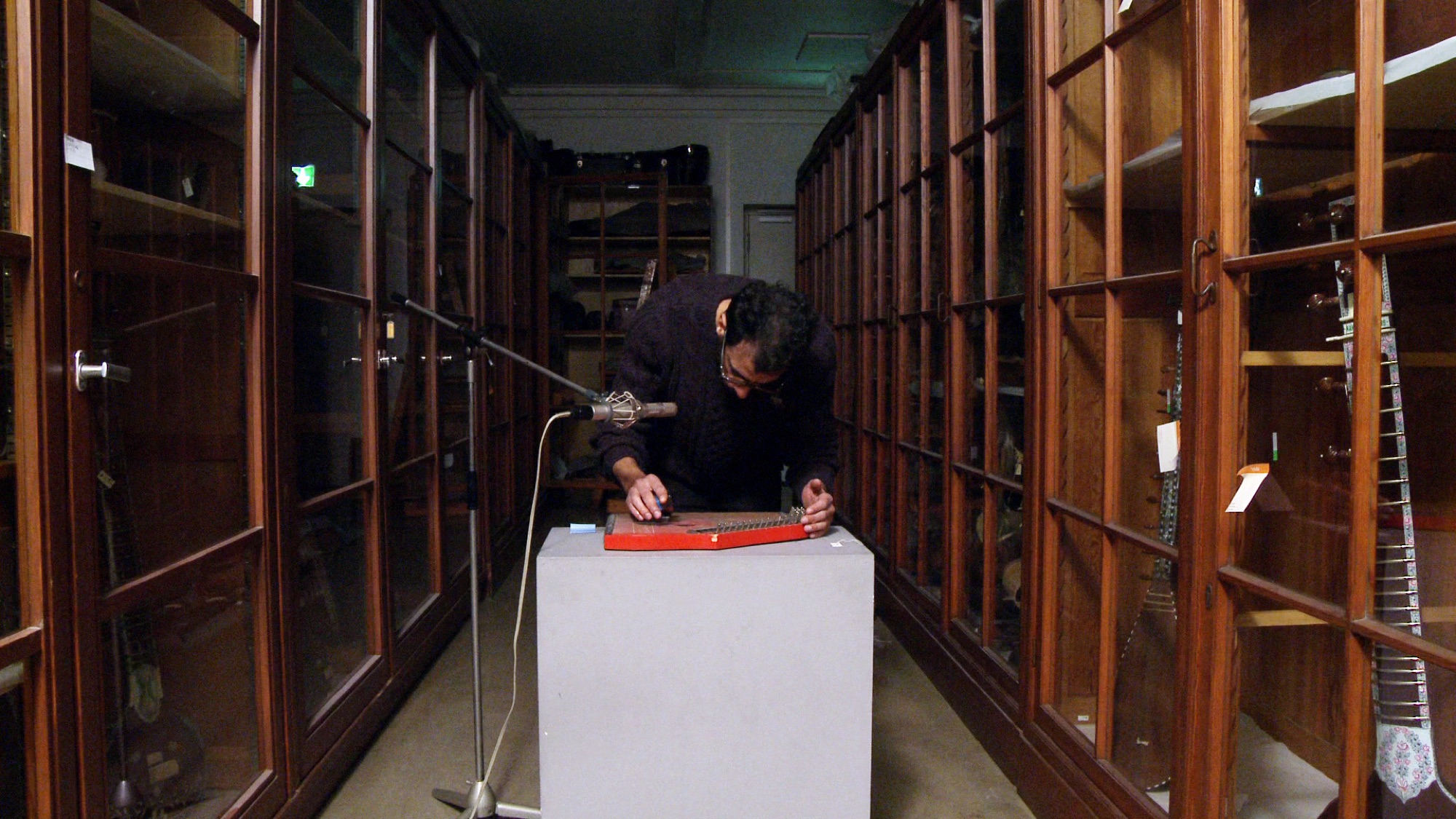The Reverse Collection — Images — The Dahlem Sessions 2014 Charbel Haber — 8th Berlin Biennale, 2014
